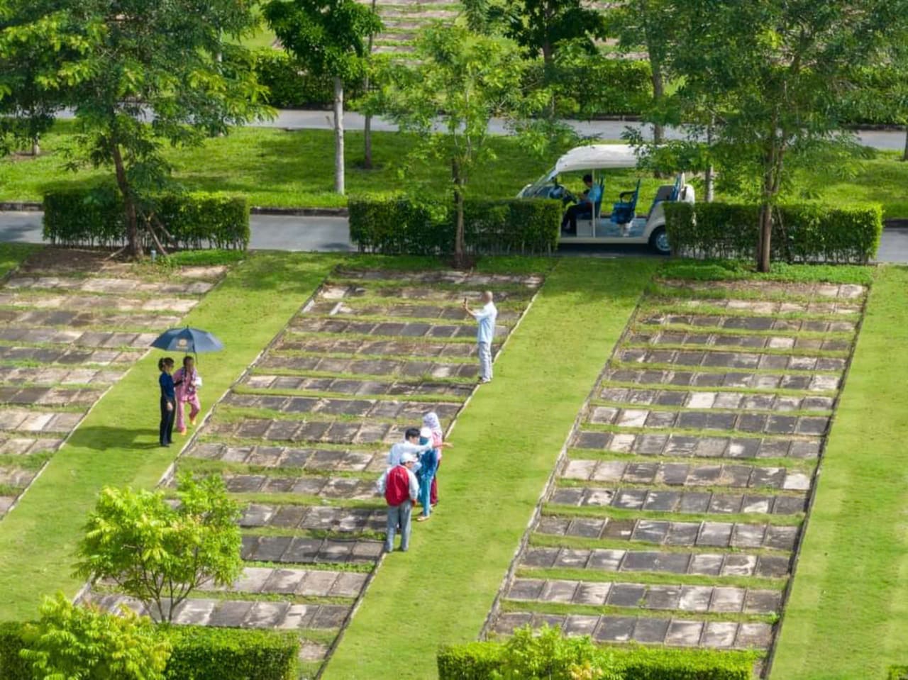Giới thiệu về mộ người Hoa Sala Garden