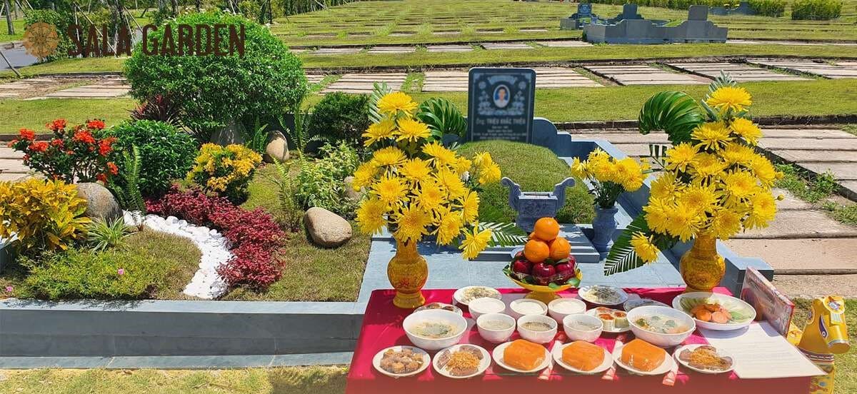 Lễ cúng cơm tại Sala Garden