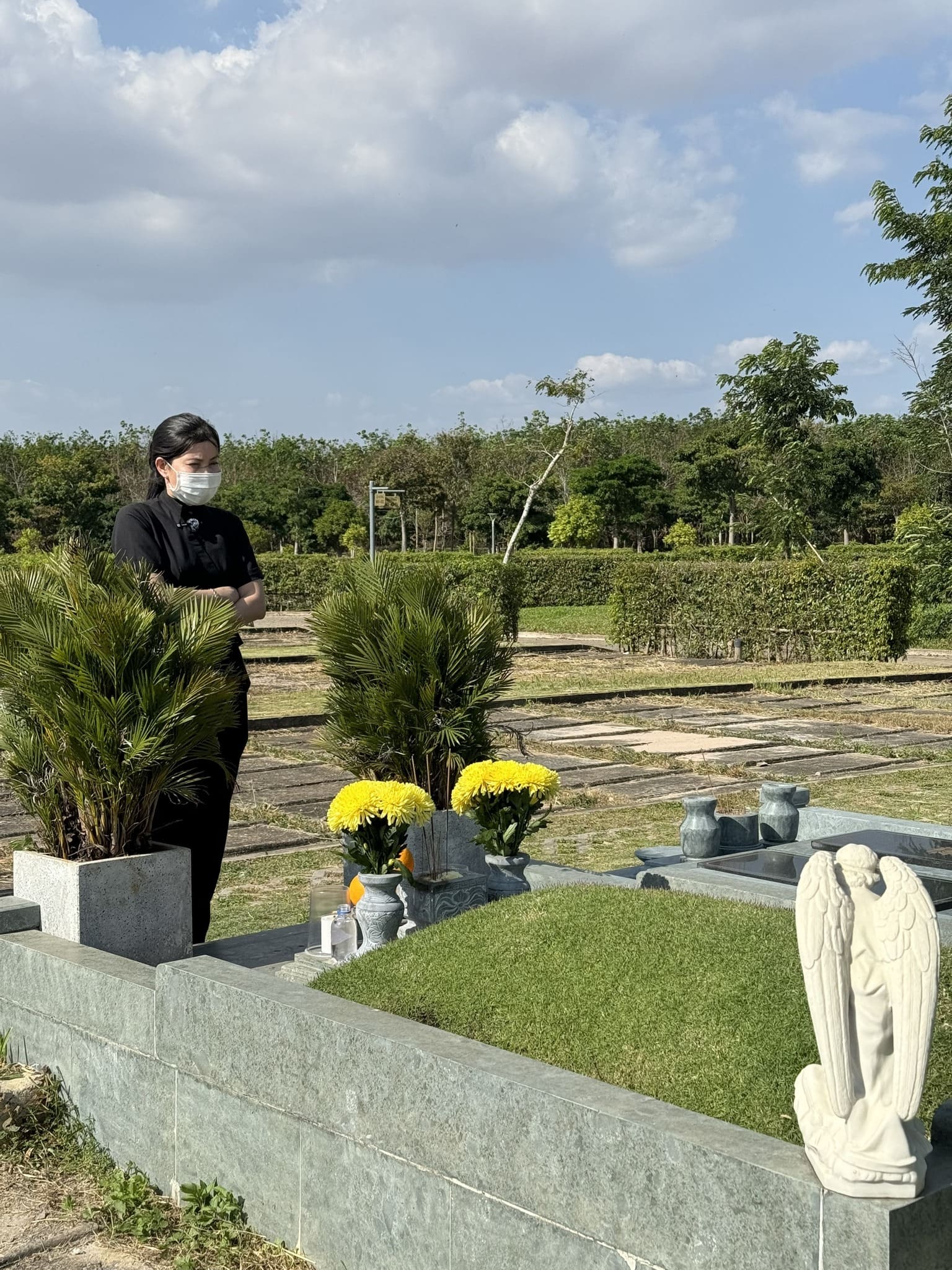 Mộ công giáo Sala Garden