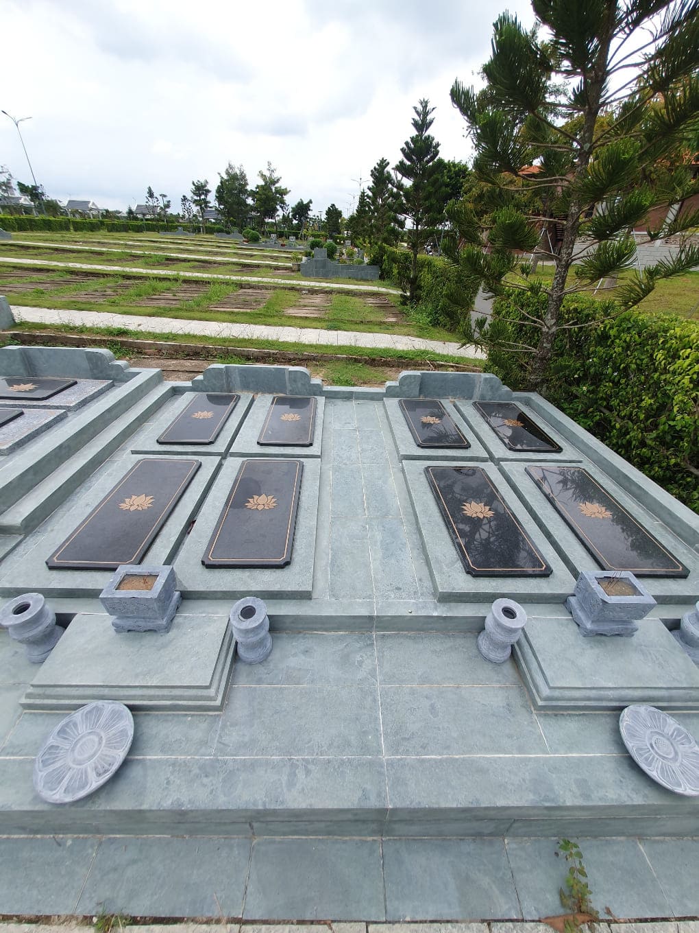 Mộ tứ quách Sala Garden