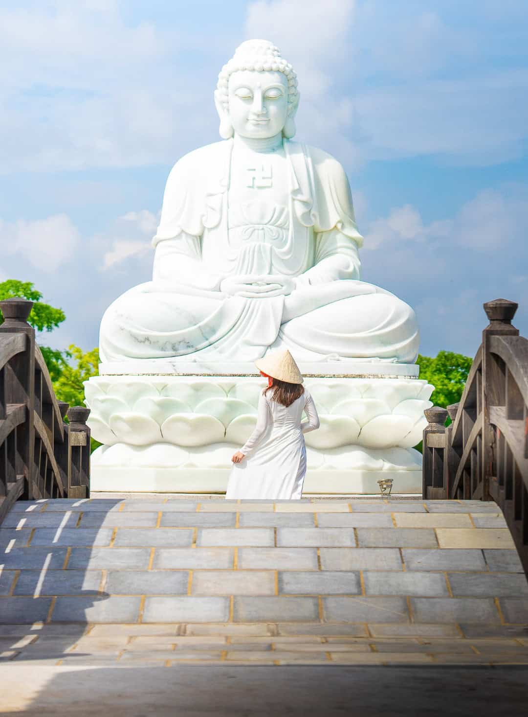 Tượng Phật Di Lặc tại Sala Garden