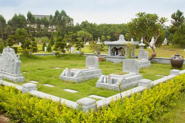 Chọn hướng sắp xếp mộ phần