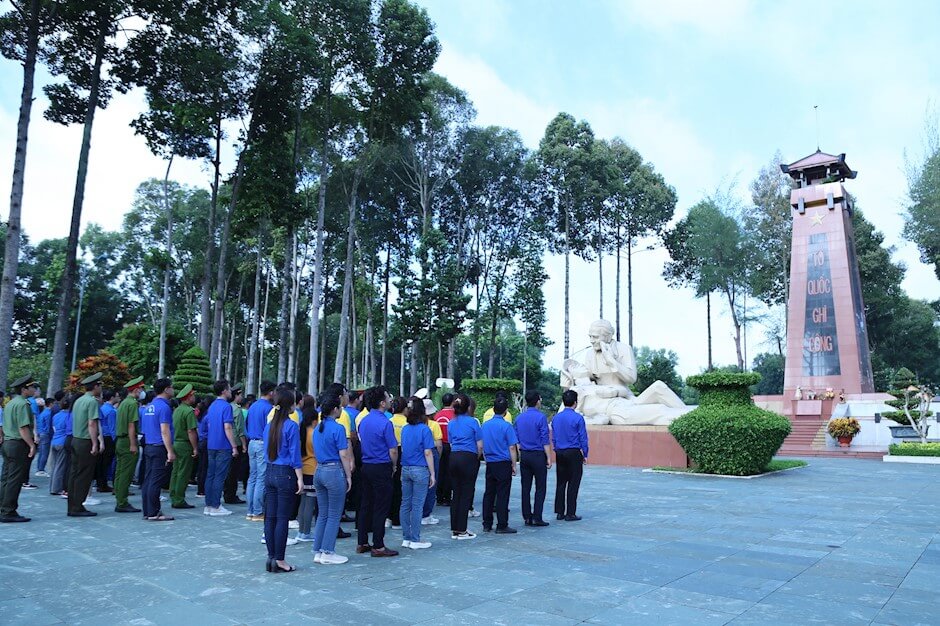 Nghĩa trang thành phố Hồ Chí Minh Củ Chi do UBND TPHCM trực tiếp chỉ đạo thiết kế