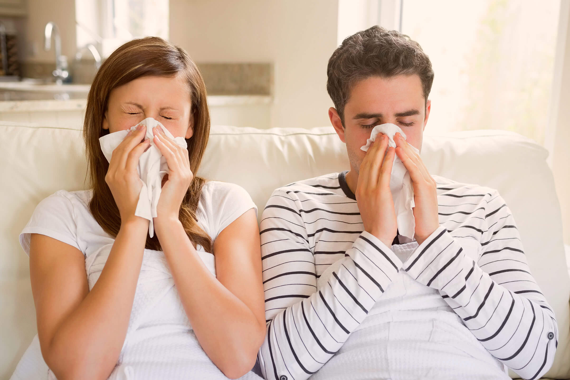 Hạn chế tiếp xúc với người bệnh sau khi đi viếng đám tang về