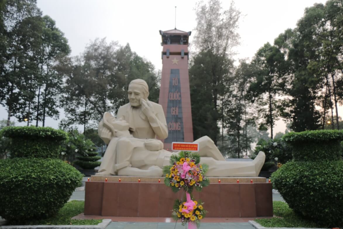 Nghĩa trang thành phố Hồ Chí Minh Củ Chi là nơi an nghỉ cho người thuộc diện chính sách