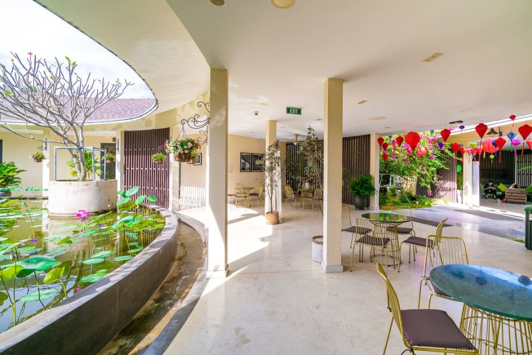 Kiến trúc bên trong nhà hàng Zen Sala Garden