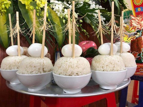 Cúng cơm tổ chức tang lễ