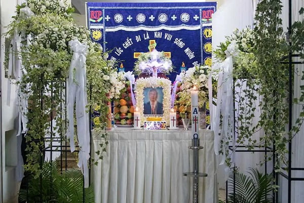 Chuẩn bị tang lễ Công giáo