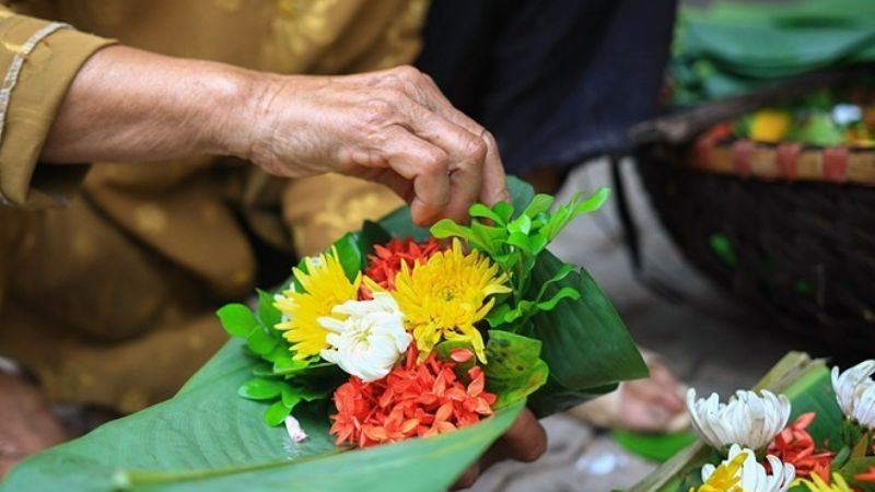 Hoa cúng Tết Thanh minh